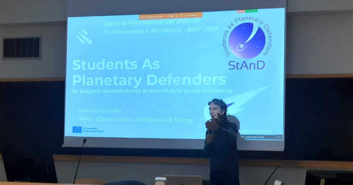 Daniele Gardiol presenting StAnD